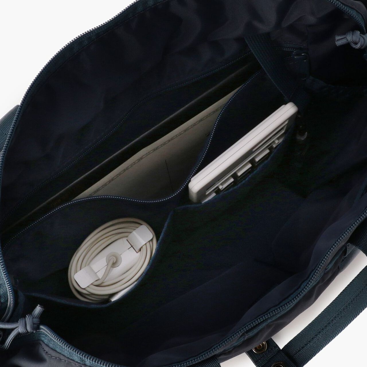 DISCRETE TOTE SM MW,, large image number 20